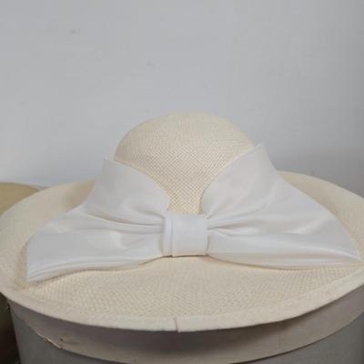 LOT 91: Ladies' Fashionable Hats