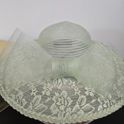 LOT 91: Ladies' Fashionable Hats