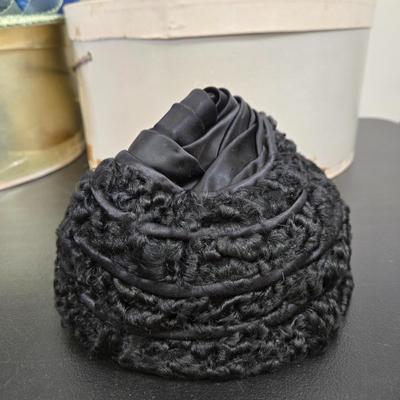 LOT 91: Ladies' Fashionable Hats
