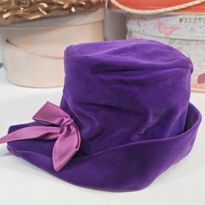 LOT 94: Fashionable Ladies' Hats For Every Occasion