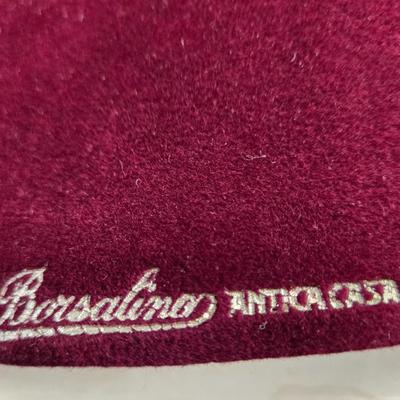 LOT 101: Multiple Ladies' Hats