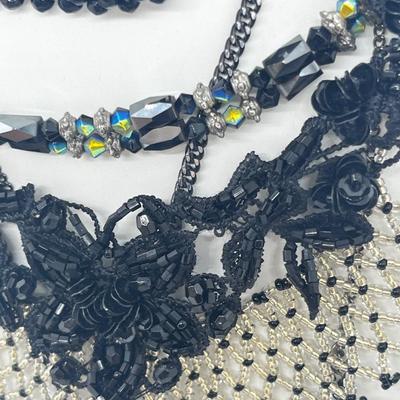 LOT: 180J: Vintage Seed Beaded Necklace, Black Lace Bead Necklace, Shoe Clips and More