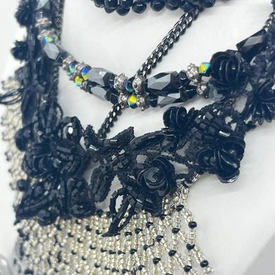 LOT: 180J: Vintage Seed Beaded Necklace, Black Lace Bead Necklace, Shoe Clips and More
