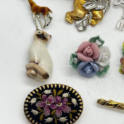 LOT 187J: Vintage Brooches: Monet, Avon, JJ, Buds and Bloom and More