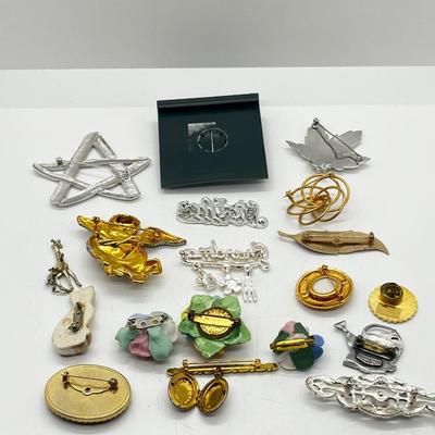 LOT 187J: Vintage Brooches: Monet, Avon, JJ, Buds and Bloom and More