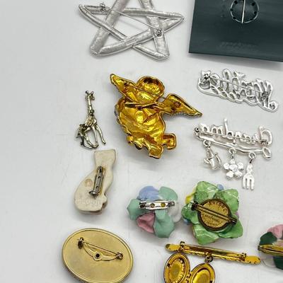 LOT 187J: Vintage Brooches: Monet, Avon, JJ, Buds and Bloom and More