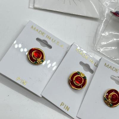 LOT 189: Red Hat Society Lot