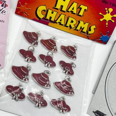 LOT 189: Red Hat Society Lot
