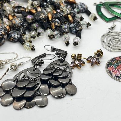 LOT 194J: Lot of Vintage Pierced Earrings: Avon, Liz Claiborne and More