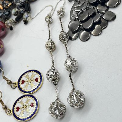 LOT 194J: Lot of Vintage Pierced Earrings: Avon, Liz Claiborne and More