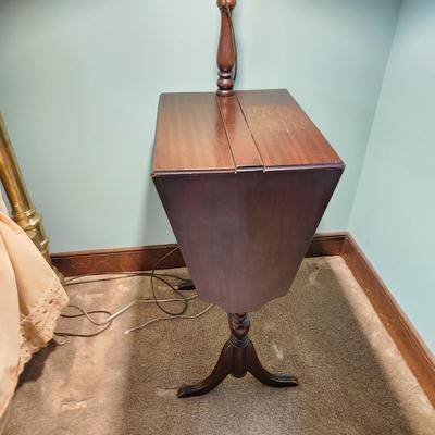 Side Table w Lamp and Storage