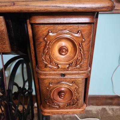 Antique Singer Treadle Sewing Machine Working Condition