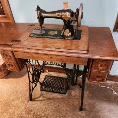 Antique Singer Treadle Sewing Machine Working Condition