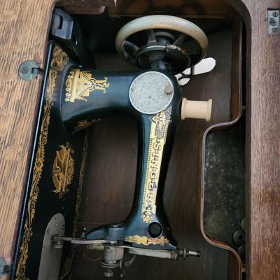Antique Singer Treadle Sewing Machine Working Condition