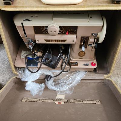 Singer 401A Sewing Machine