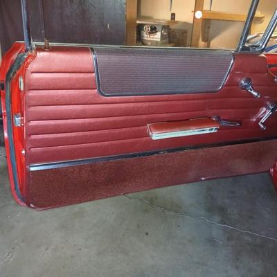 1960 Pontiac Bonneville Convertible – Classic American Cruiser