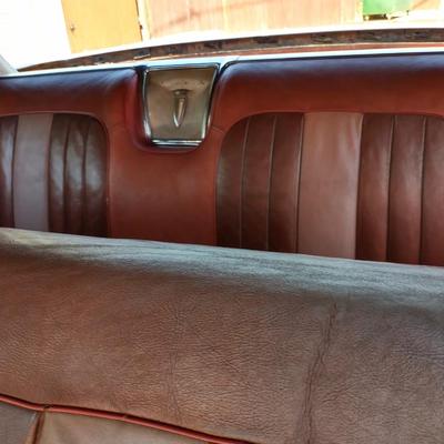 1960 Pontiac Bonneville Convertible – Classic American Cruiser