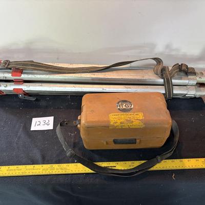 Topcon AT-G7 Auto Level and Tripod