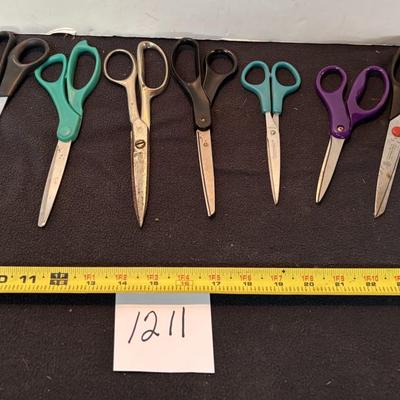 Scissor Lot