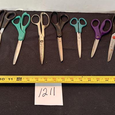 Scissor Lot