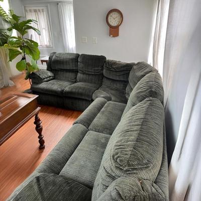 La-Z-Boy Sleeper Sectional Sofa w Recliner