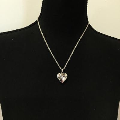 Vintage, silver, toned, mom, heart locket