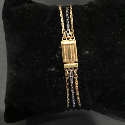 Vintage Avon bracelet in excellent condition