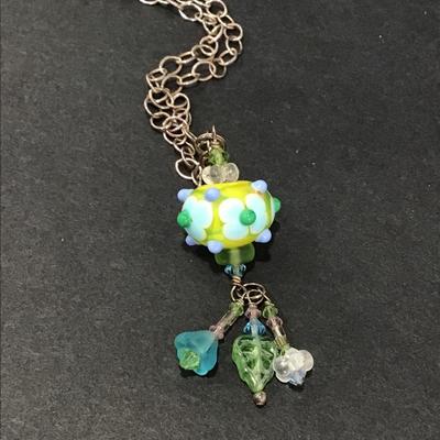 Vintage glass pendant necklace