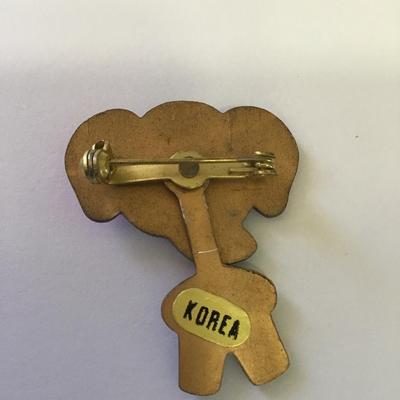 Vintage Korea , you articulating elephant brooch