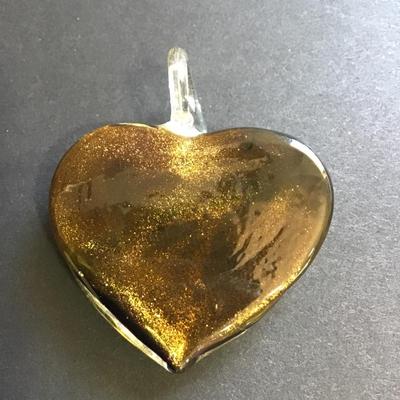 Glass heart pendant