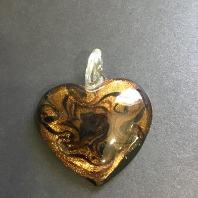 Glass heart pendant