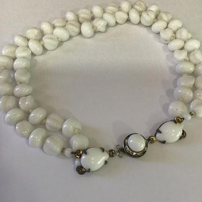 Beautiful vintage art deco Czech white milk, glass double strand choker necklace very beautiful very nice