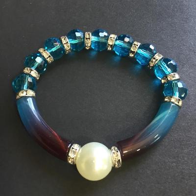 Blue fashion bracelet