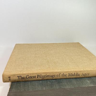 LOT 71L: Vintage Books: 1939 Pinocchio, 1952 Currier & Ives’ America & 1966 The Great Pilgrimage of the Middle Ages