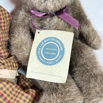 LOT 74K: Boyd’s Stuffed Bears Collection