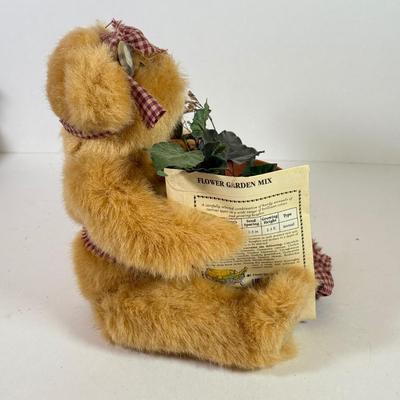 LOT 74K: Boyd’s Stuffed Bears Collection