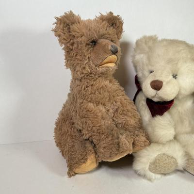 LOT 76K: Stuffed Bears: Boyd’s, Russ, Gund