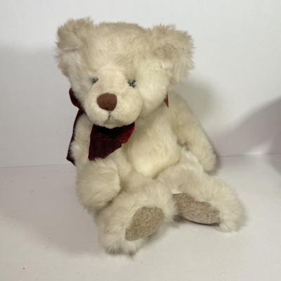 LOT 76K: Stuffed Bears: Boyd’s, Russ, Gund