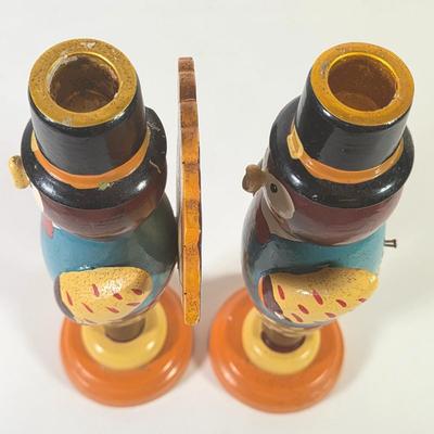 LOT 82L: Vintage Fall/Thanksgiving Themed, Figurines, S&P Shakers, Stained Glass, Candles & Candle Votives