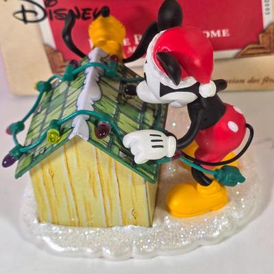 LOT 86L: Hallmark Keepsake Disney & Star Wars Holiday Ornaments With Original Boxes