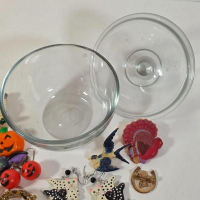 LOT 98D: Collection Of Vintage Costume Jewelry, Includes Holiday Themed Pins, Earrings & A Clear Glass Bowl W/Lid
