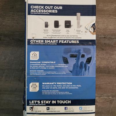 LOT 104: Chamberlain Chain Drive Garage Automatic Opener New in Box Model LW2200