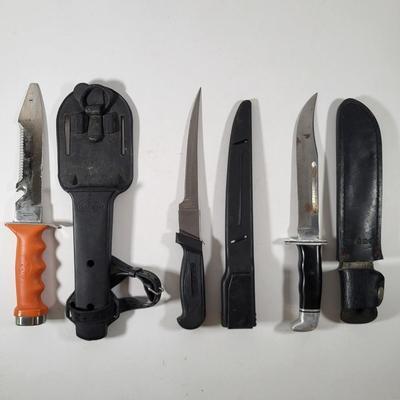 LOT 106: Three Various Outdoor Sportsman Knives with Holders