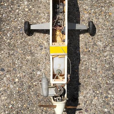 LOT 109: Tri-Color Model Airplane with Gas Engine