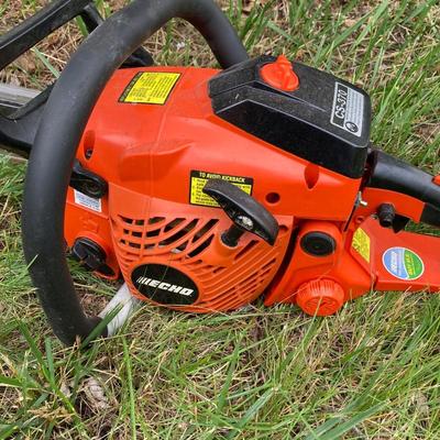 LOT 123G: Tanaka THT 2120 Gas Powered Chain Saw and Echo CS-370 Gas Powered Chain Saw