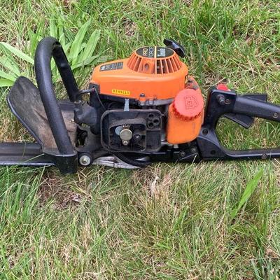 LOT 123G: Tanaka THT 2120 Gas Powered Chain Saw and Echo CS-370 Gas Powered Chain Saw