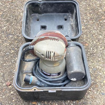 LOT 124G: Porter Cable Quicksand Sander in Case with Collection of Vintage Tools