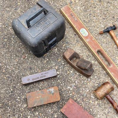 LOT 124G: Porter Cable Quicksand Sander in Case with Collection of Vintage Tools