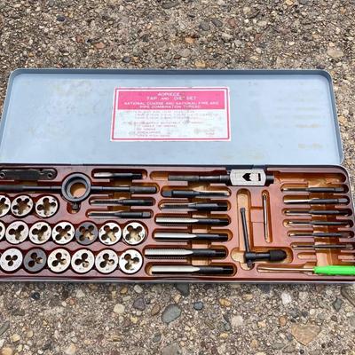 LOT 126G: Tap and Die Sets in Cases and Palnut Lock Nuts / Fasteners in Original Box