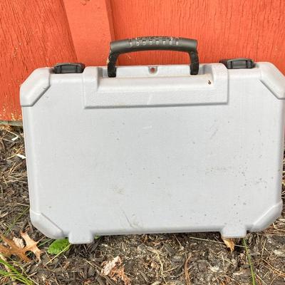 LOT 128G: Dewalt D21007 Electric Drill / Drill Bits in Cases, Dremel Multi-Max in Case and Mini Die Grinder